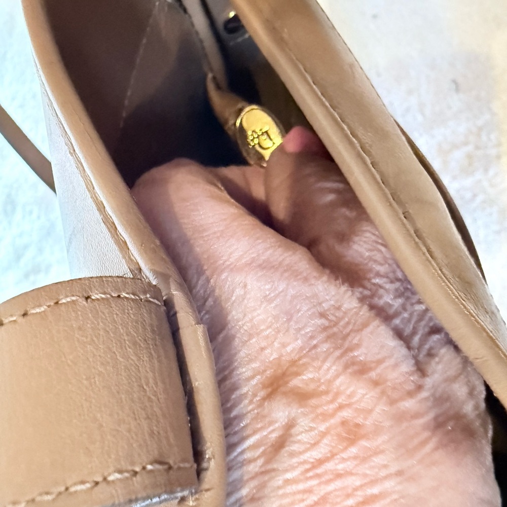 Dior Vintage Crossbody Shoulder Bag with Adjustable Strap - Picture 10 of 11